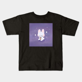 Luna the bunny holding a bouquet of flowers Kids T-Shirt